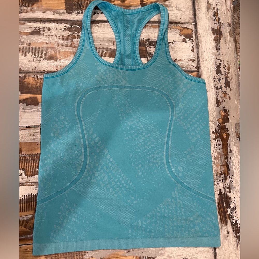 Lululemon Swiftly teal blue racerback‎ seamless tank top size 10 EUC
